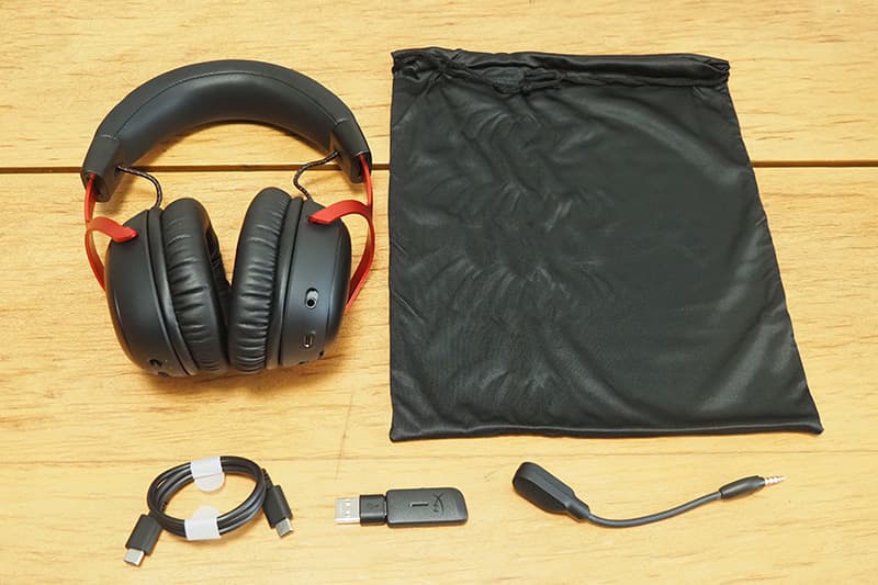 HyperX Cloud III Sの同梱物