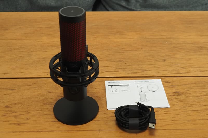 HyperX QuadCast 2の同梱物