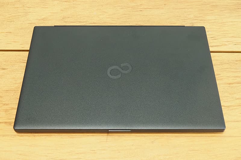 富士通 FMV WE1-K3のカラー