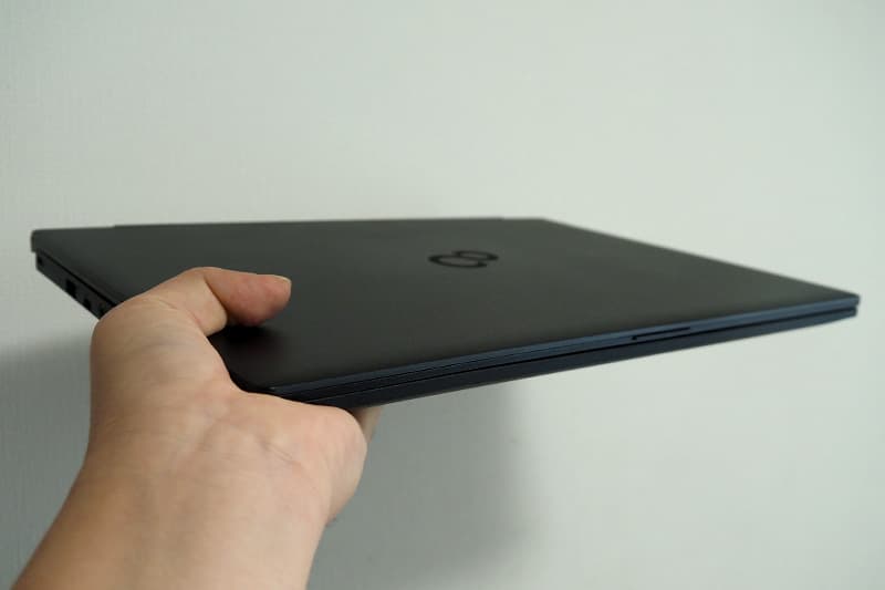 富士通 FMV WE1-K3の重量